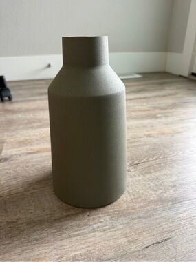 Magnolia Sage Green Carter Vase Large